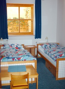 Das Kinderzimmer mit zwei Betten